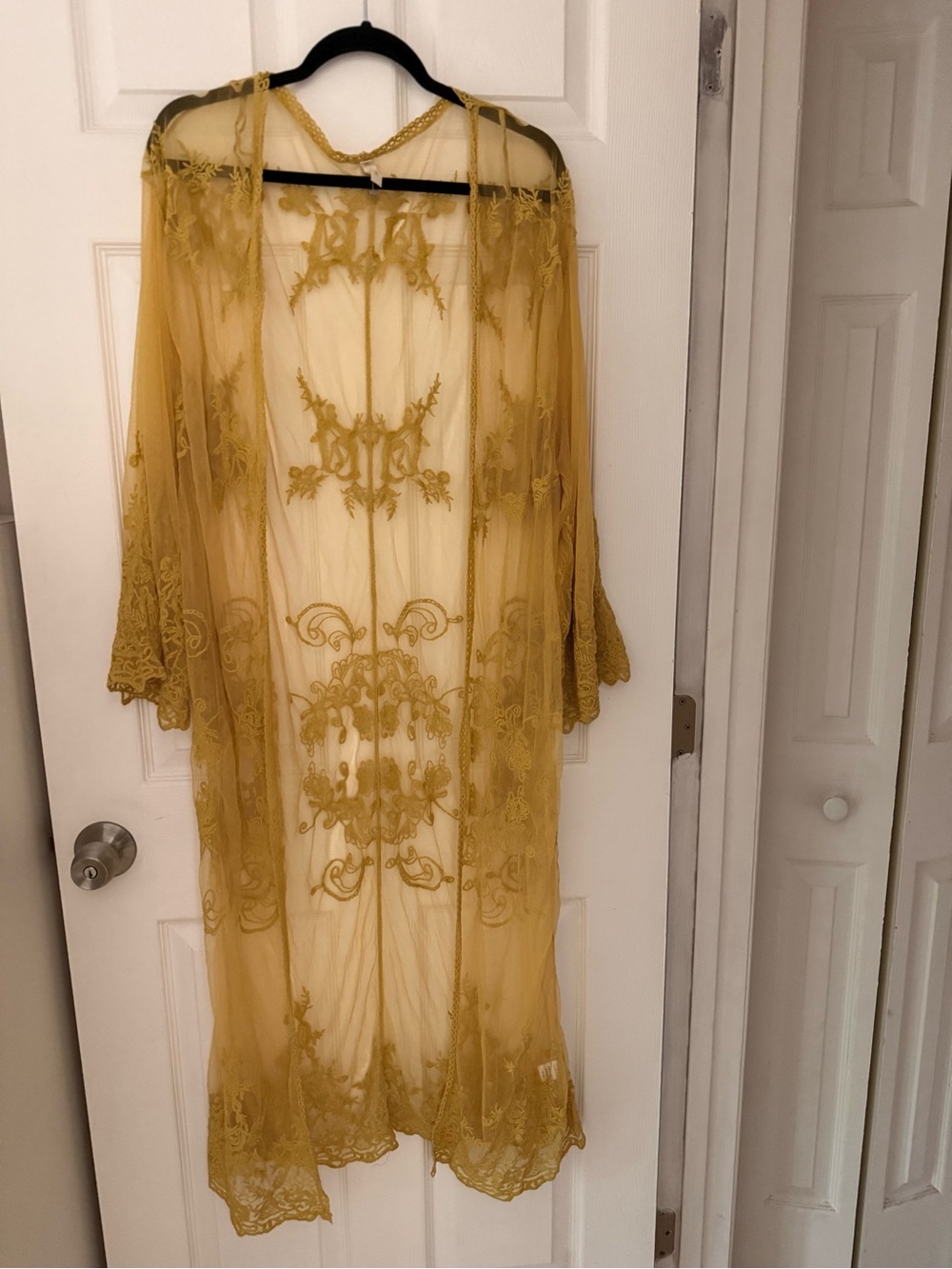 Delicate Gold Embroidered Sheer Kimono